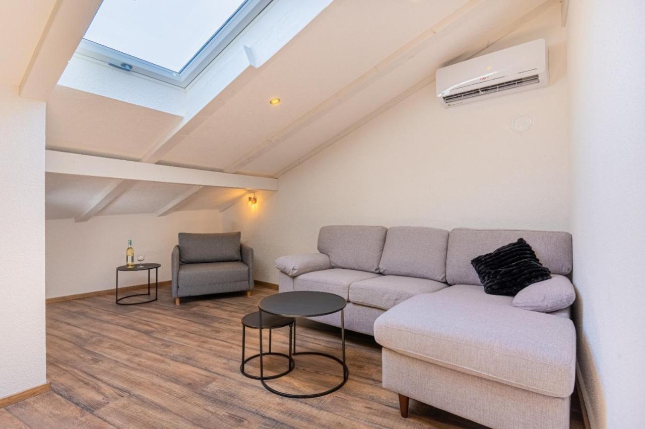 Rose Apartment Cres